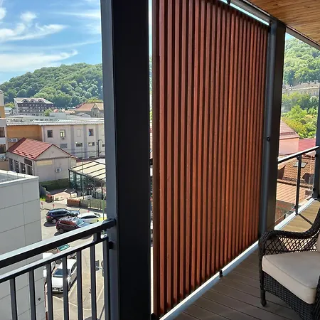Civic Centre Flat Apartman *